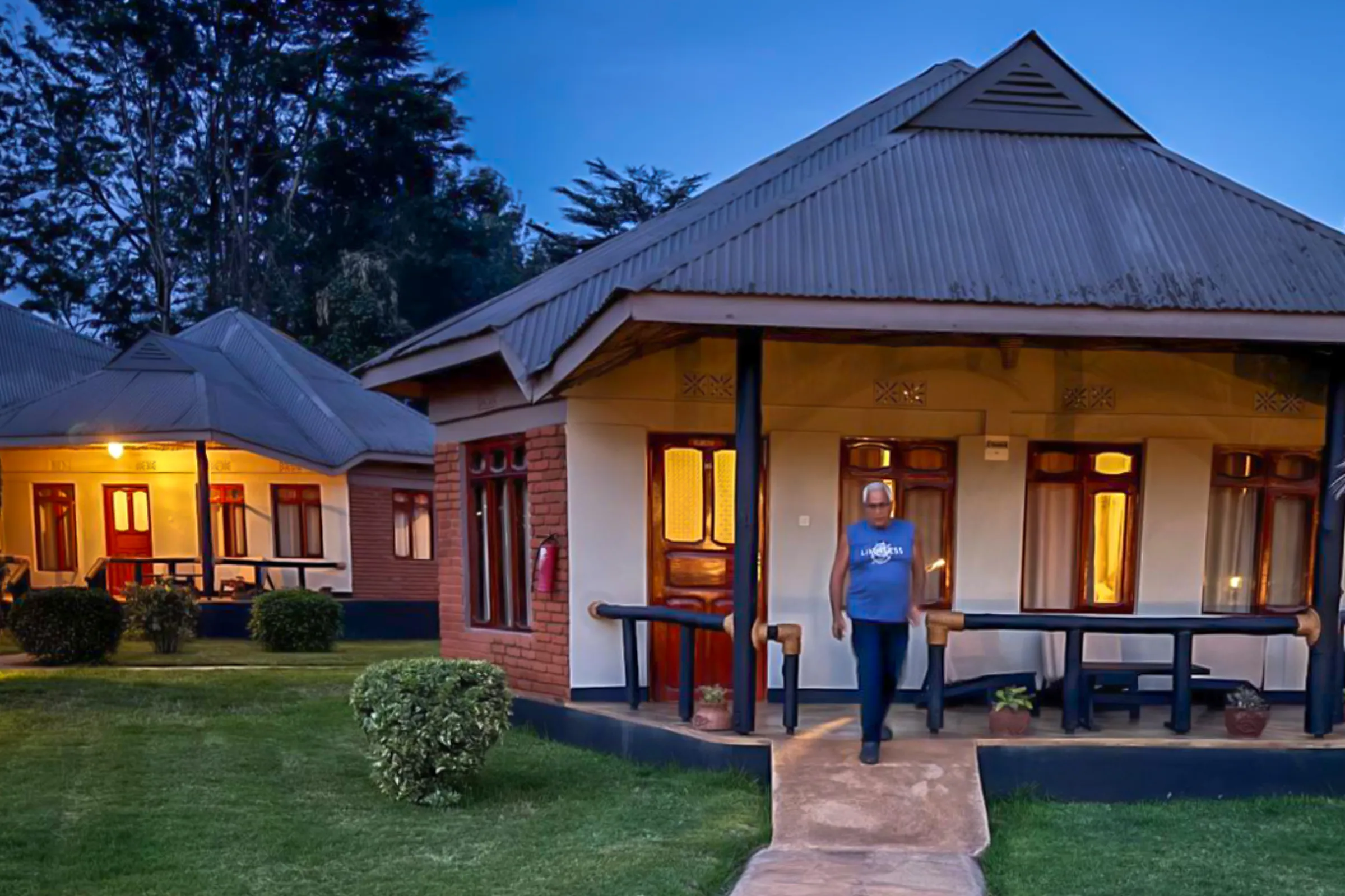 Mid-range lodges
